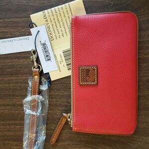 Dooney & Bourke Red Leather Wristlet With Tags/RC